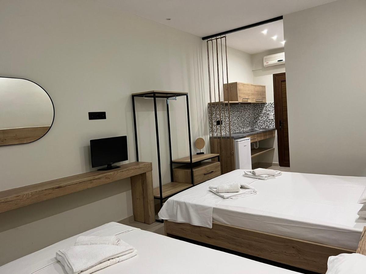 Elenasrooms Kallithea  エクステリア 写真